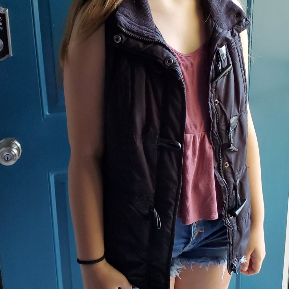 Puffy vest